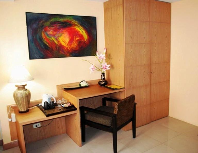Pasadena Lodge Pattaya Kamer foto